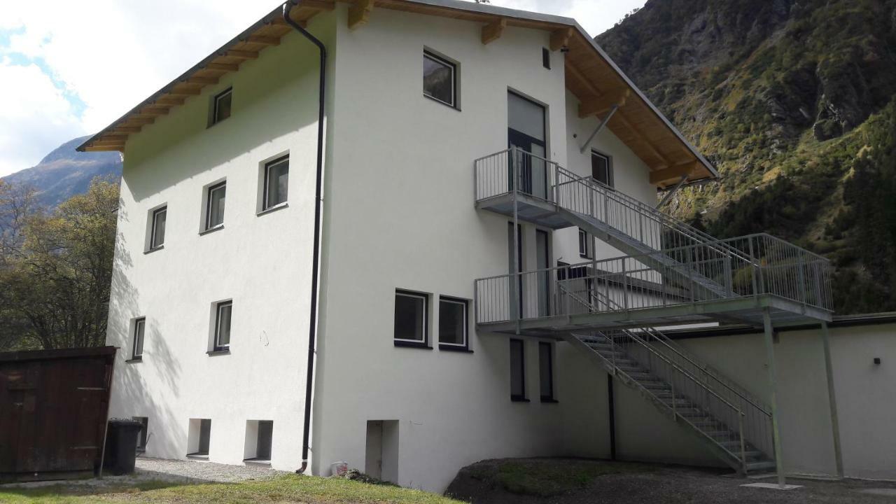 Appartements Dobler - S'Darhuam Sankt Leonhard im Pitztal Exterior photo